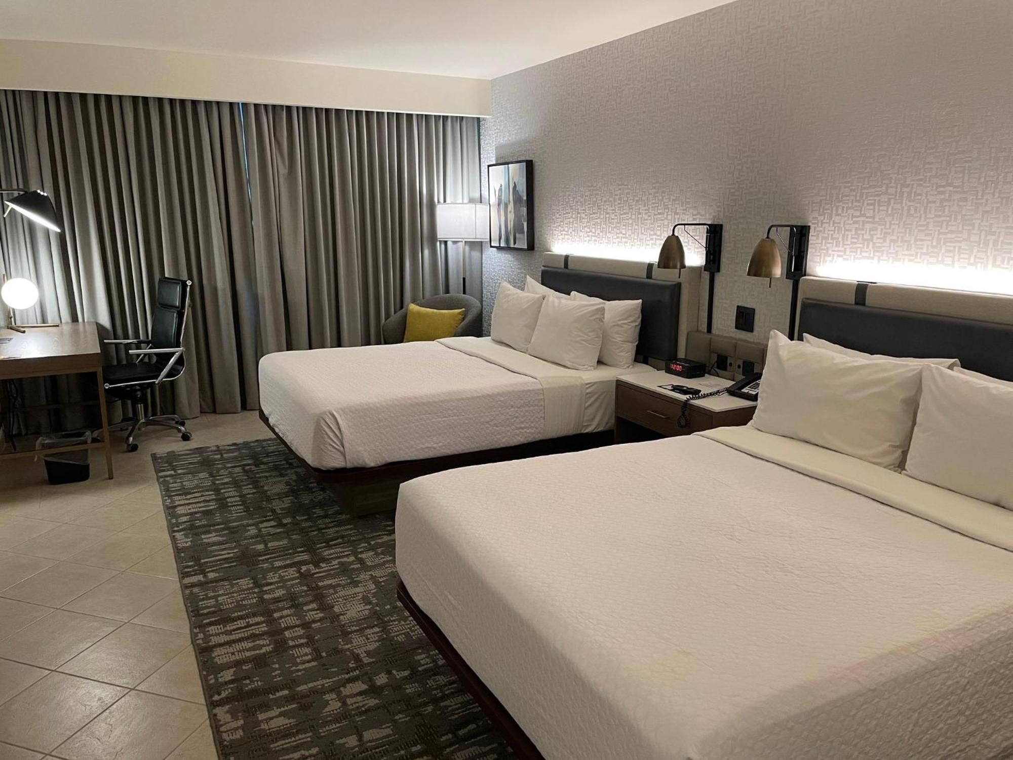 Отель Crowne Plaza Panama By Ihg Экстерьер фото